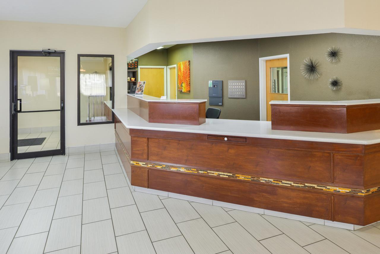 Americas Best Value Inn & Suites Bastrop Kültér fotó