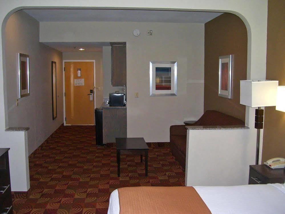 Americas Best Value Inn & Suites Bastrop Kültér fotó