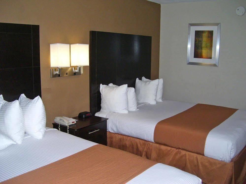 Americas Best Value Inn & Suites Bastrop Kültér fotó